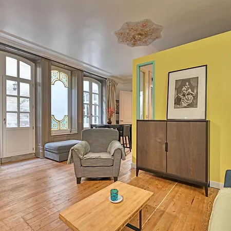 Utopique - 2 Min Palais Des Papes - Wifi - Patio Apartment Avignon